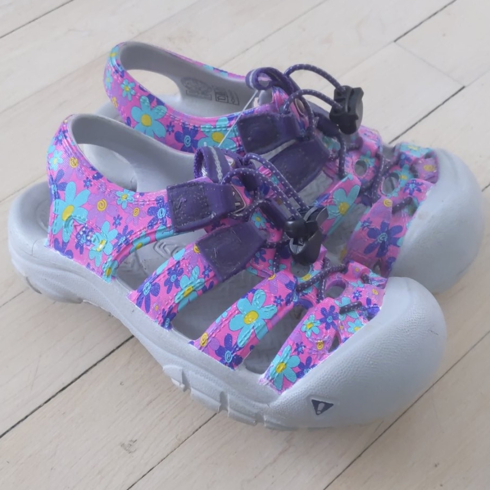 Girls Keen sandals